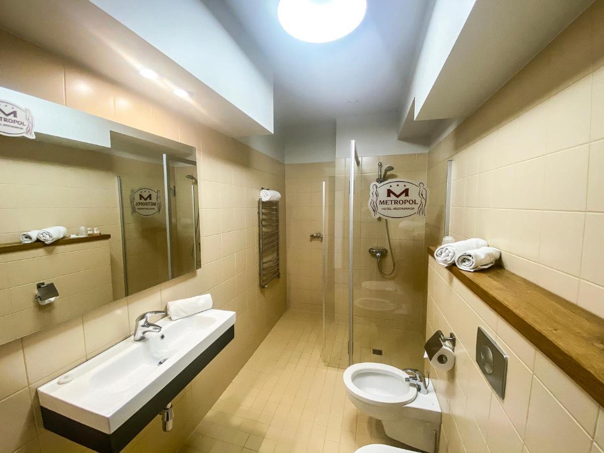 Metropol Hotel Śrem Buitenkant foto