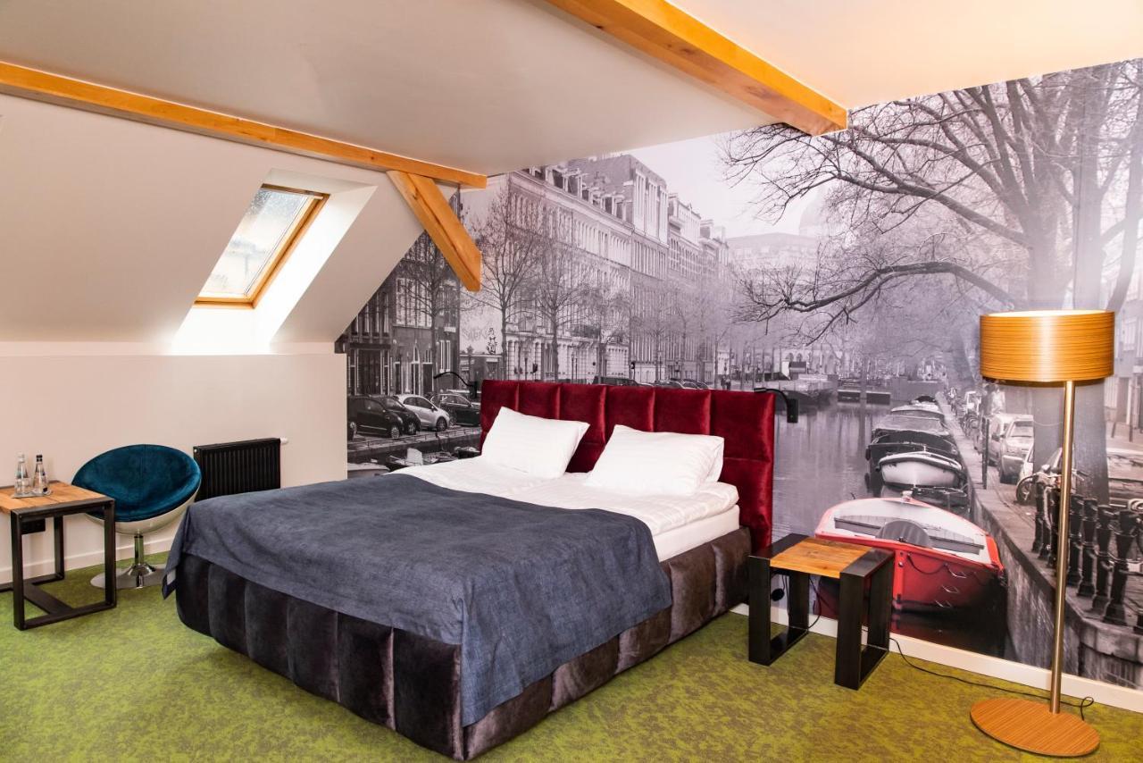 Metropol Hotel Śrem Buitenkant foto