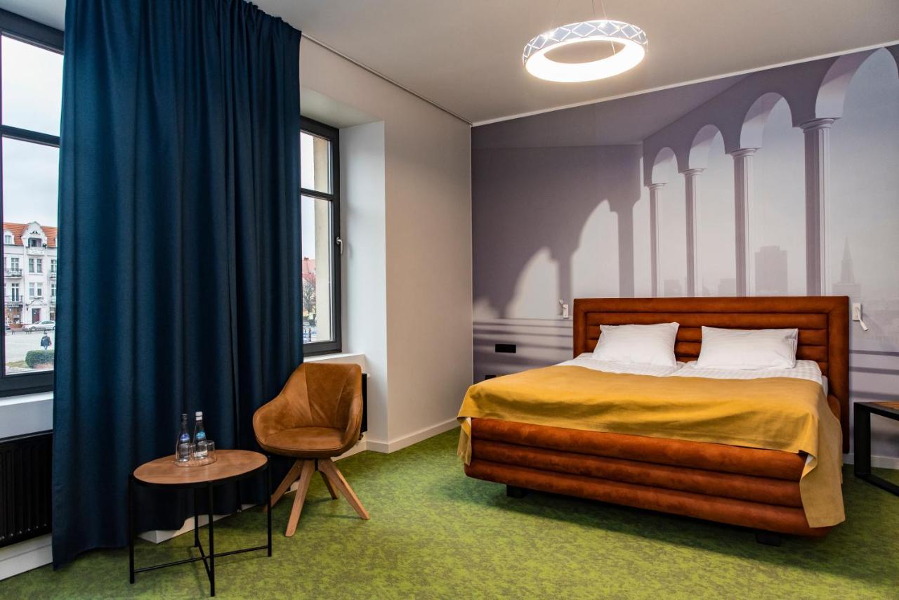 Metropol Hotel Śrem Buitenkant foto